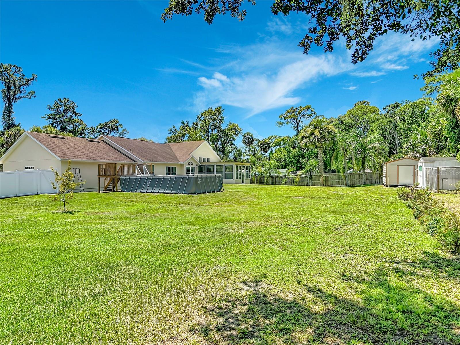 390 Magnolia Pl Property Photo 35