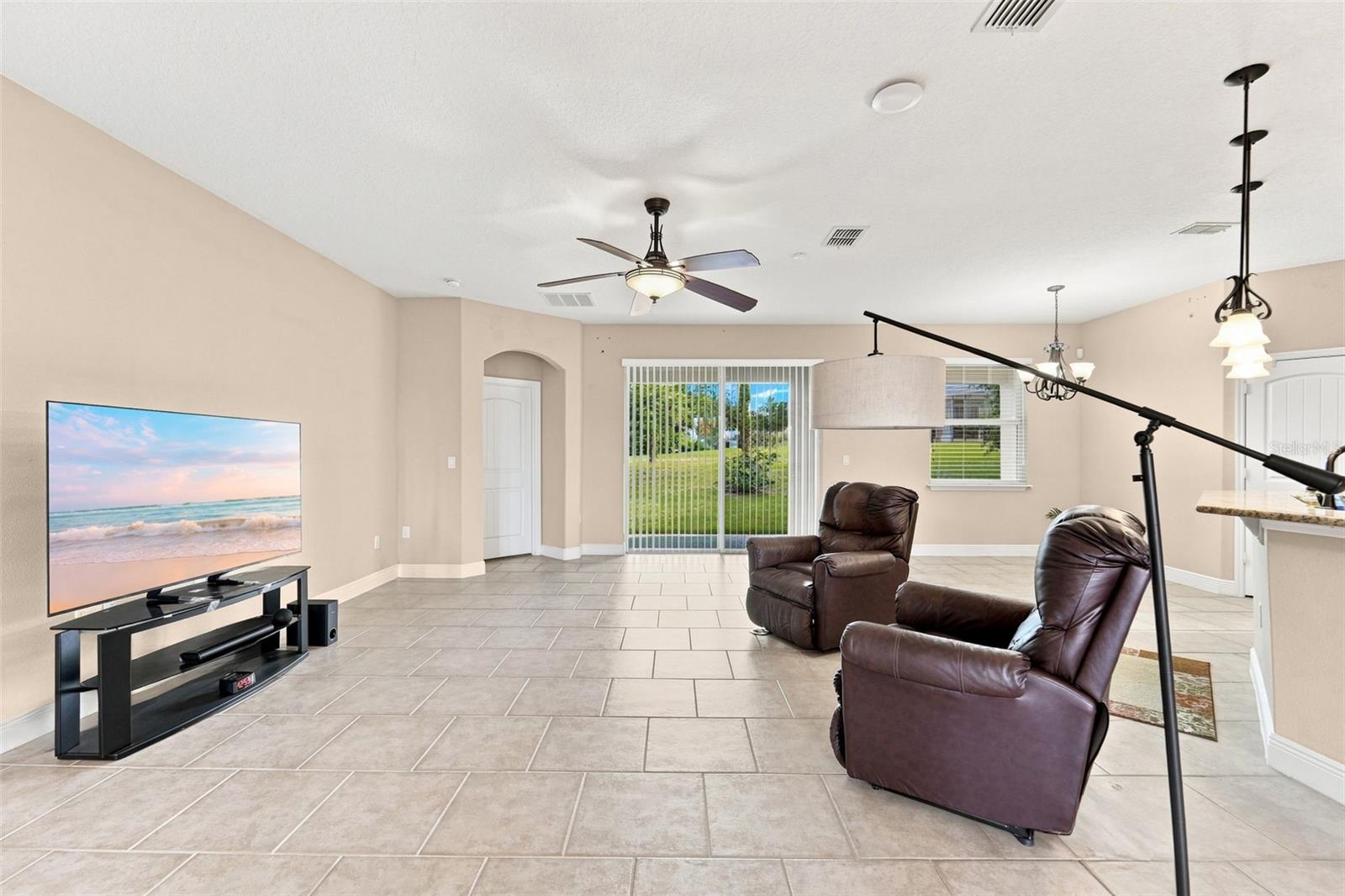 1451 Daystar Ln Property Photo 13