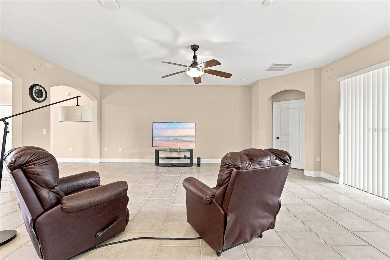 1451 Daystar Ln Property Photo 14