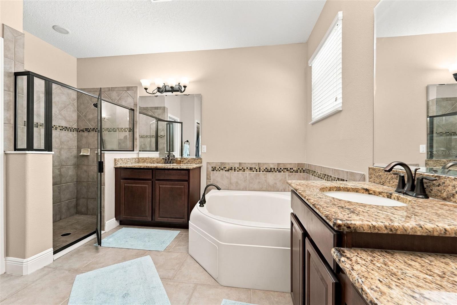 1451 Daystar Ln Property Photo 25