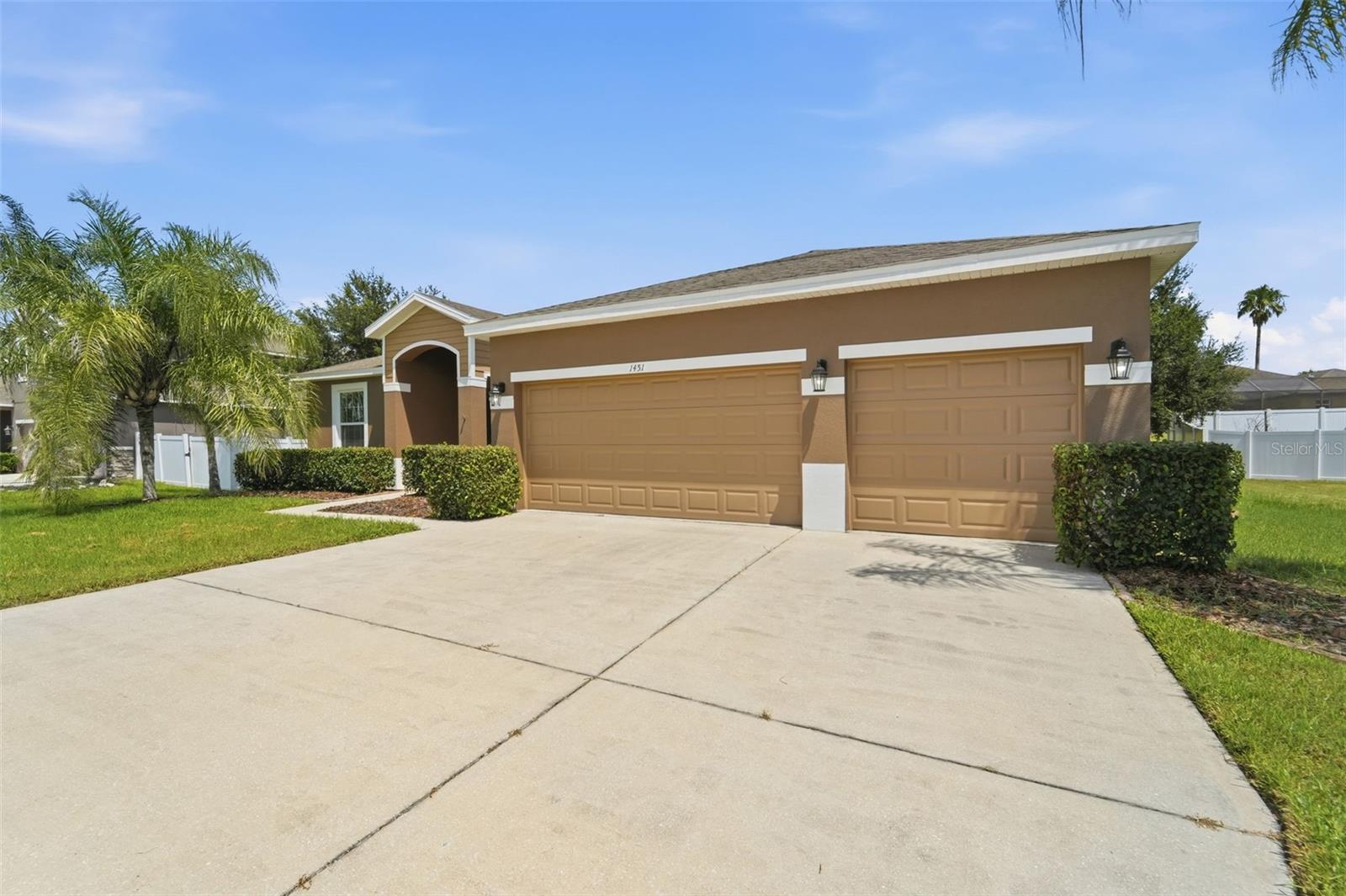 1451 Daystar Ln Property Photo 44