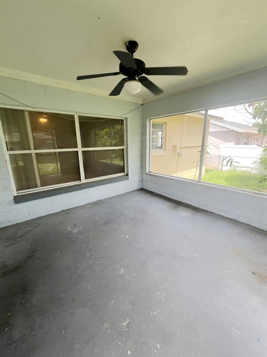 8118 Esperanza St Property Photo 15