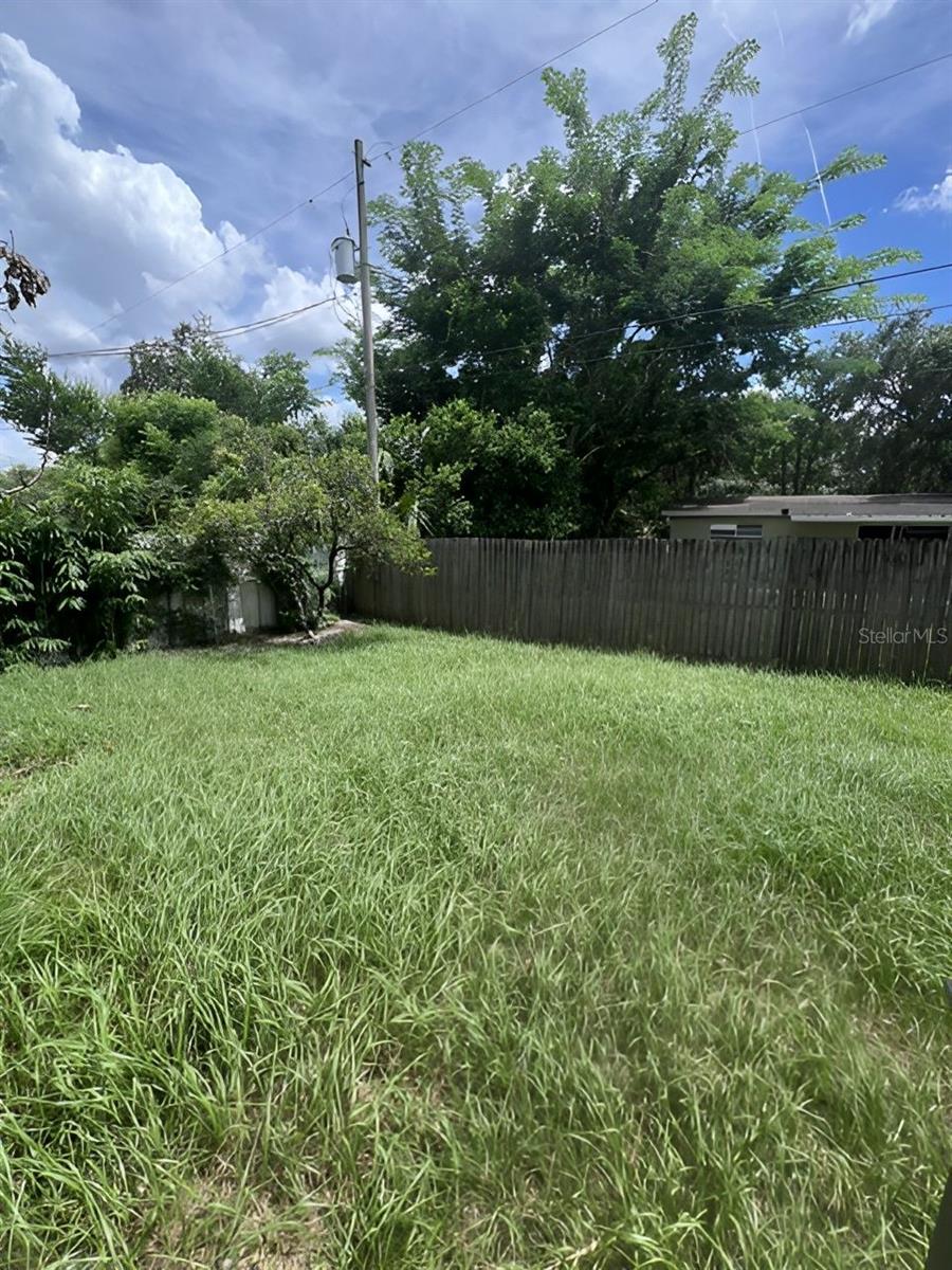 8118 Esperanza St Property Photo 17