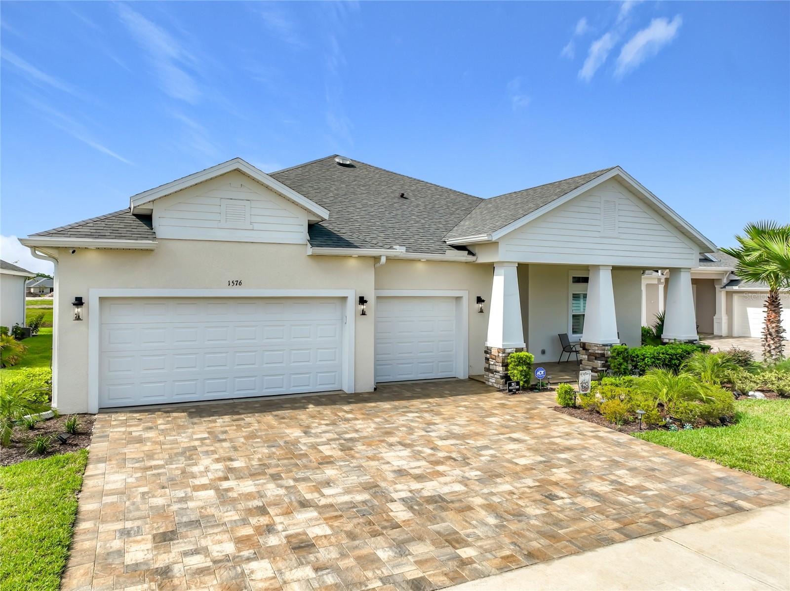 1576 Lake Reserve Dr Property Photo 1