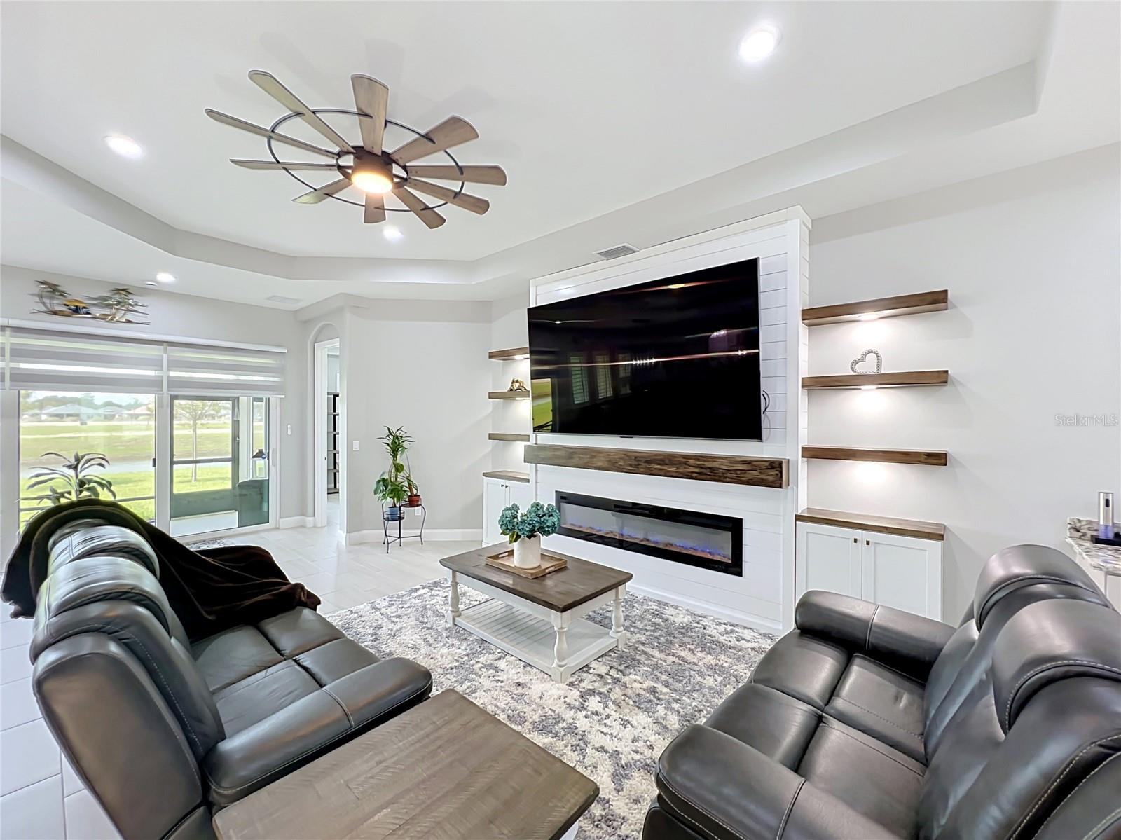 1576 Lake Reserve Dr Property Photo 24