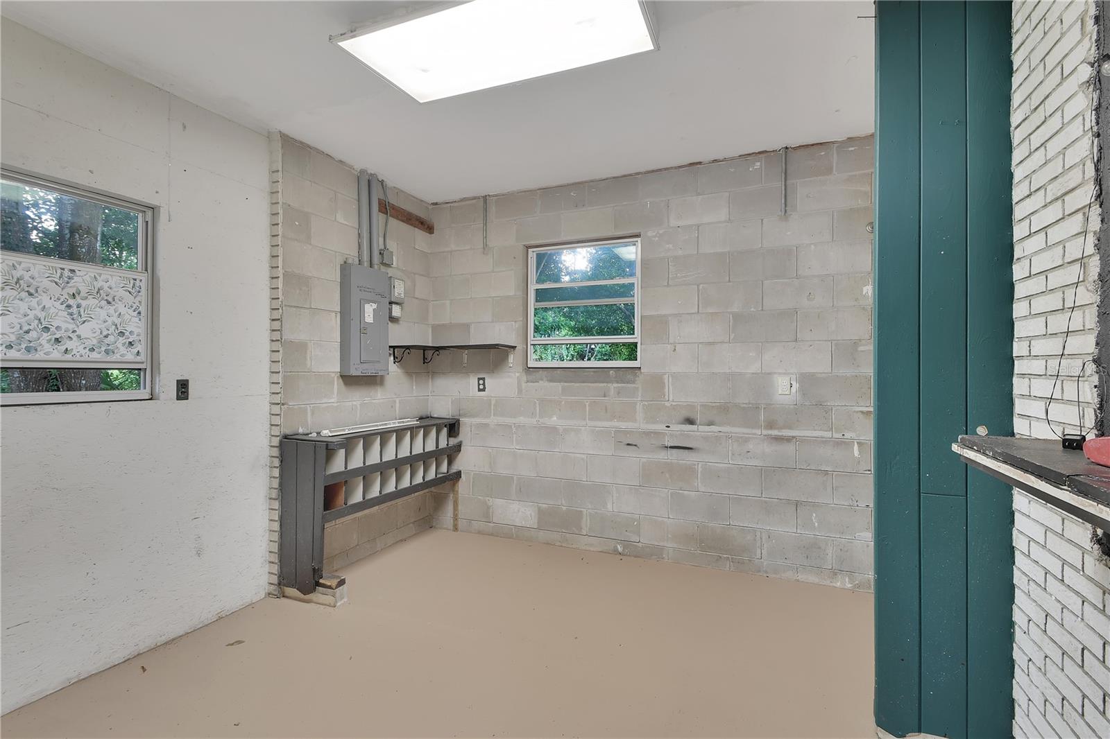 1502 Stevens Ave Property Photo 9