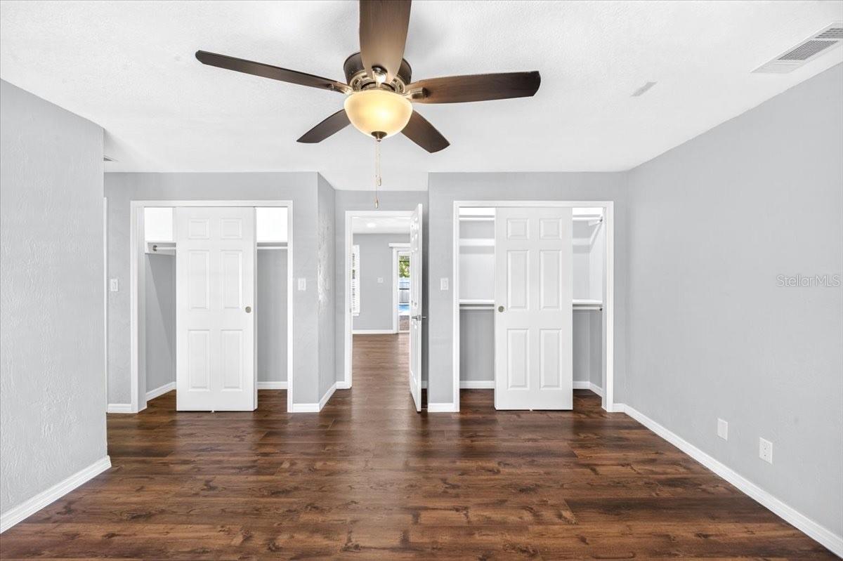 732 Lucerne Cir Property Photo 22