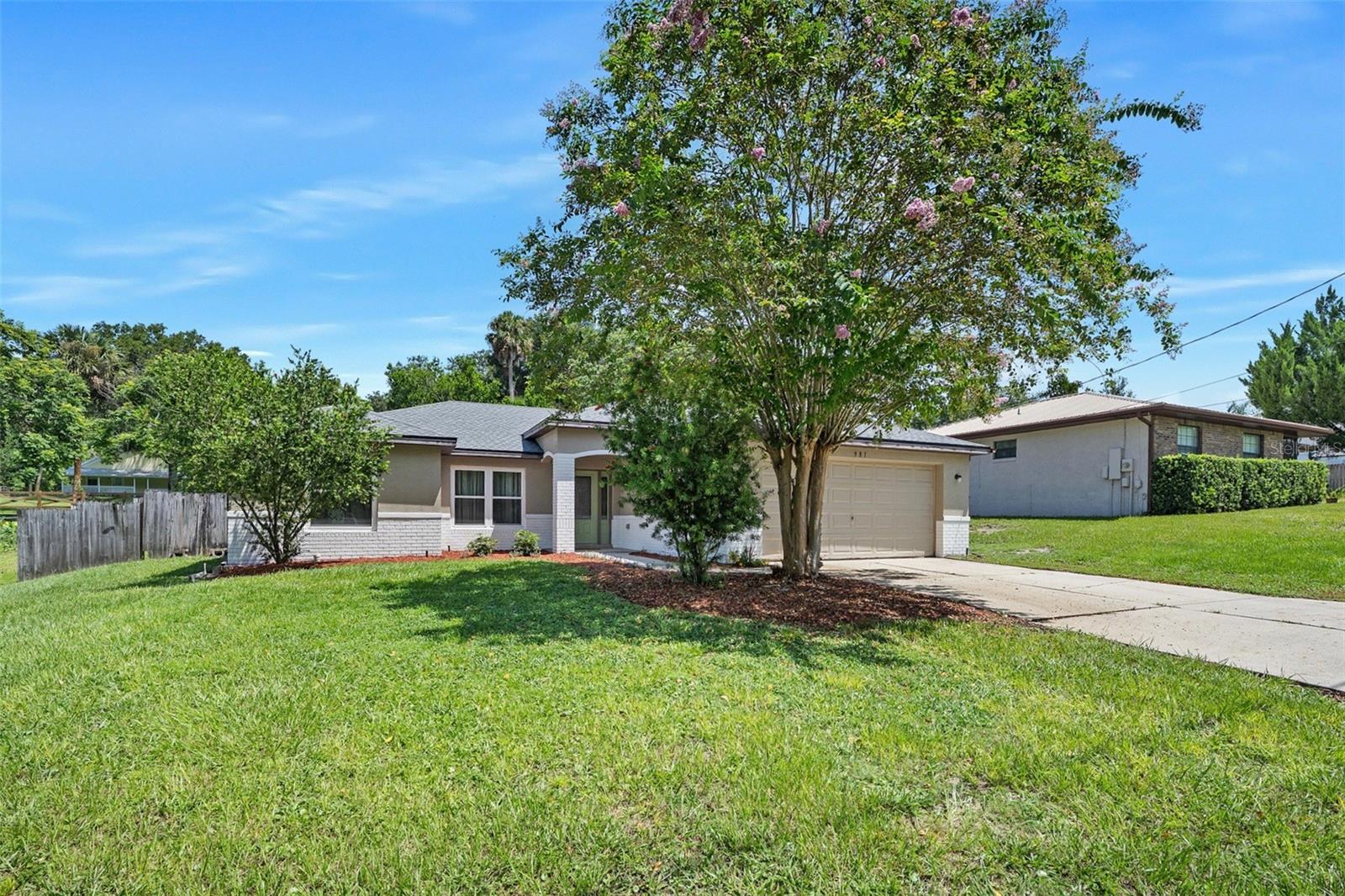981 Laurel Oaks Ln Property Photo 1