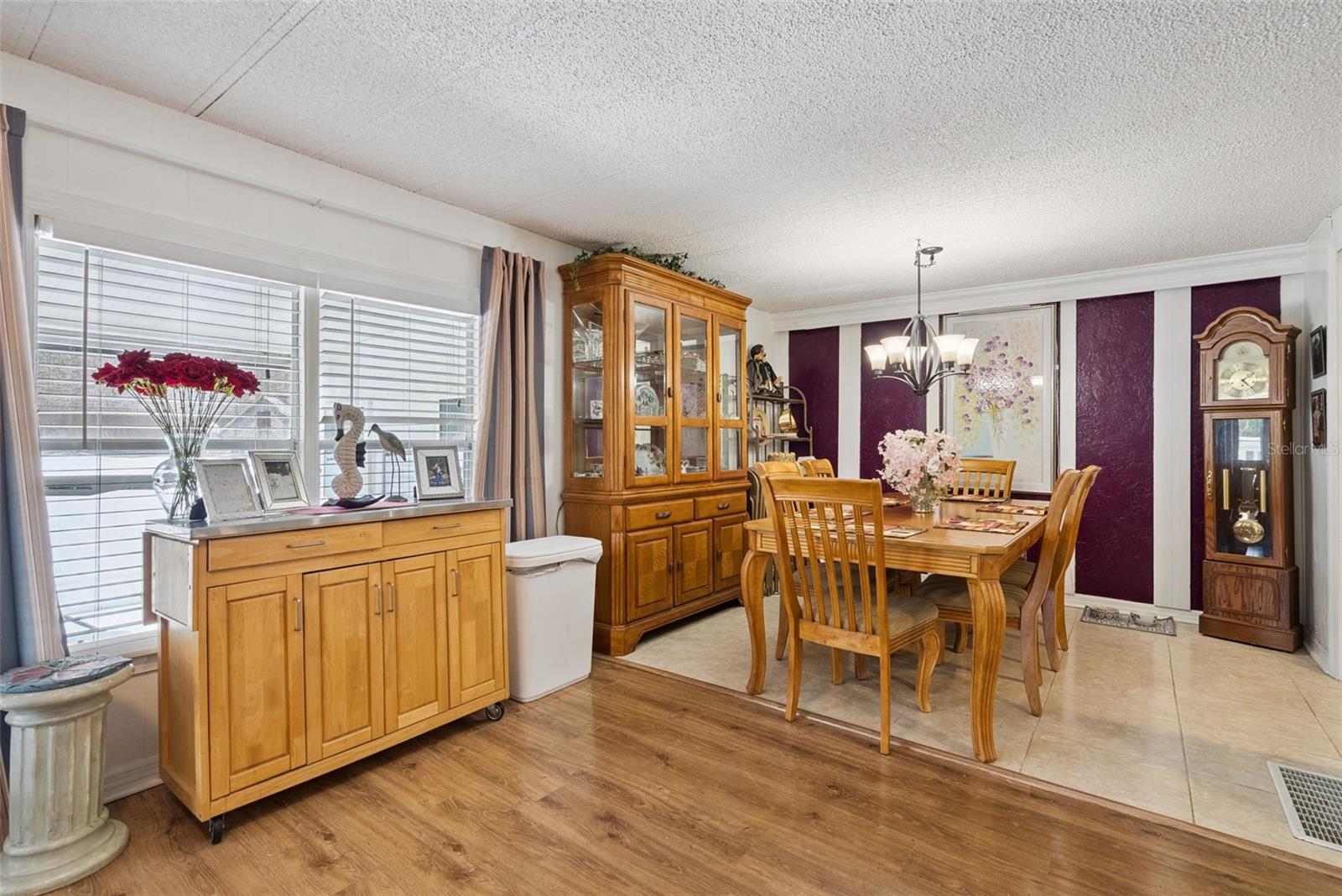 109 Douglas St Property Photo 4