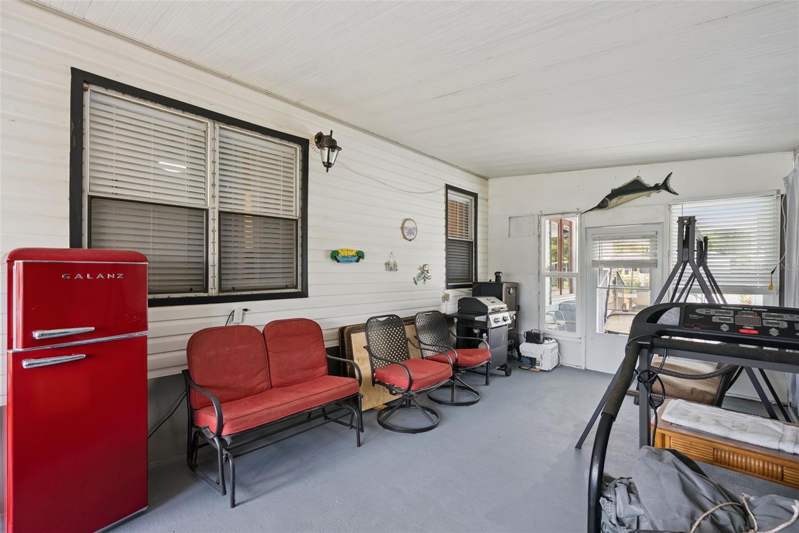 109 Douglas St Property Photo 28
