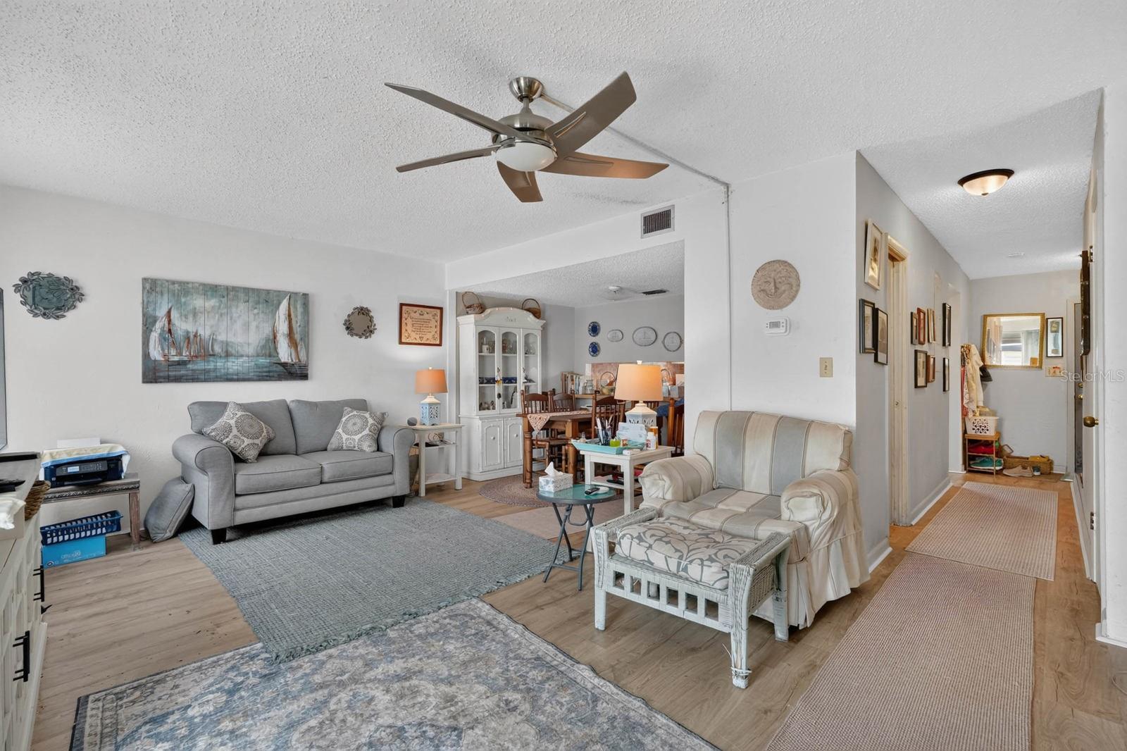 10 London Ln Property Photo 10