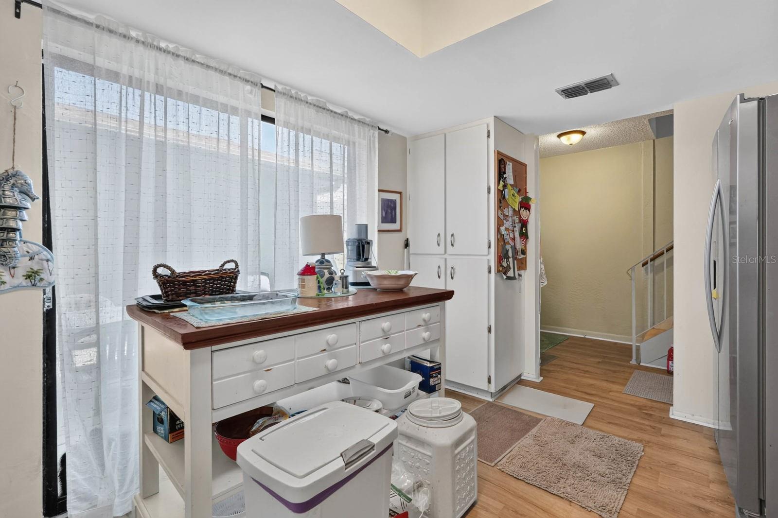 10 London Ln Property Photo 15