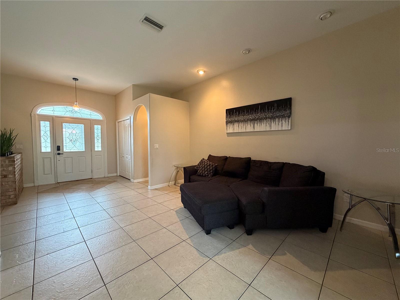 51 Fanshawe Ln Property Photo 6