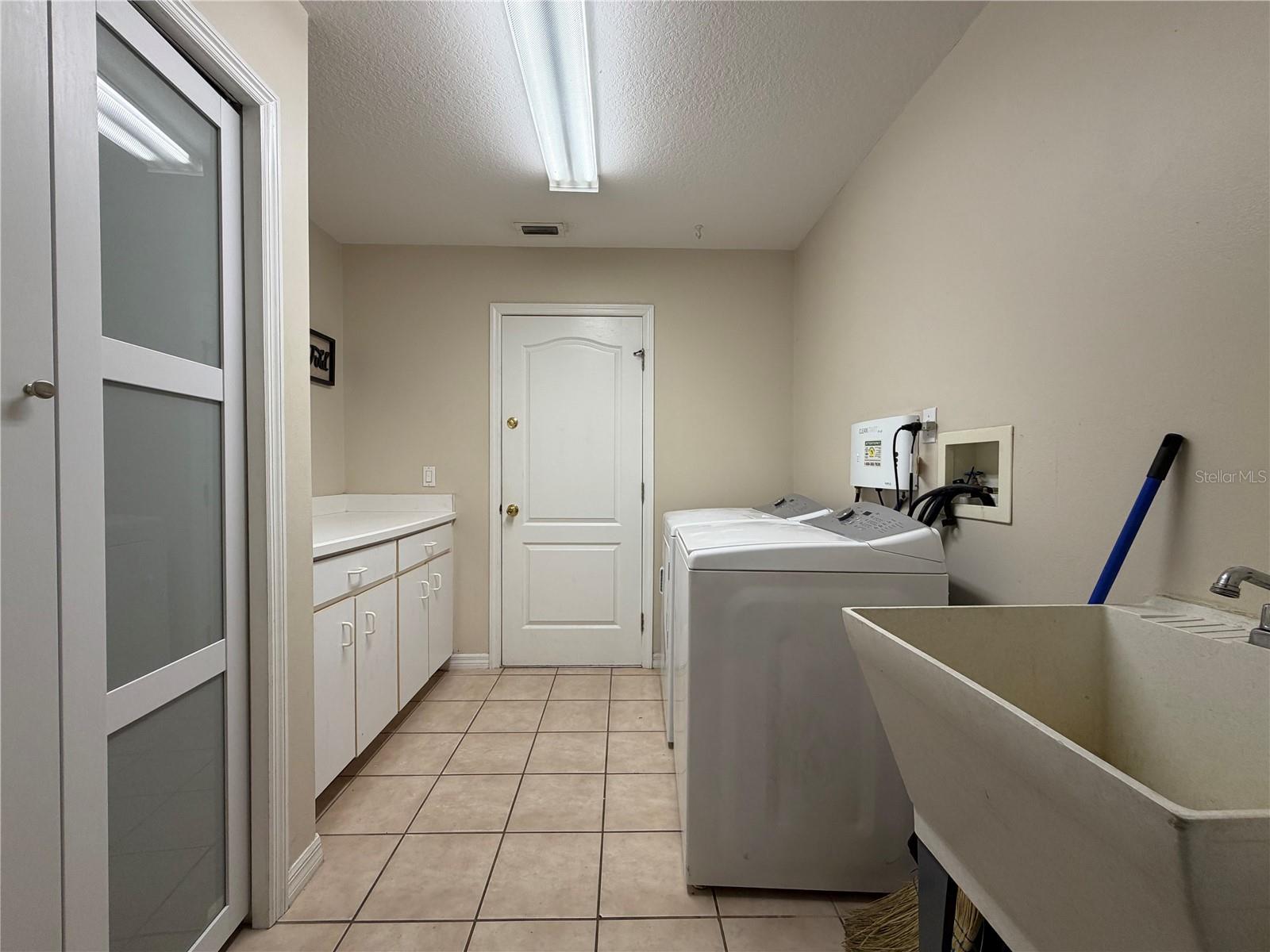 51 Fanshawe Ln Property Photo 10