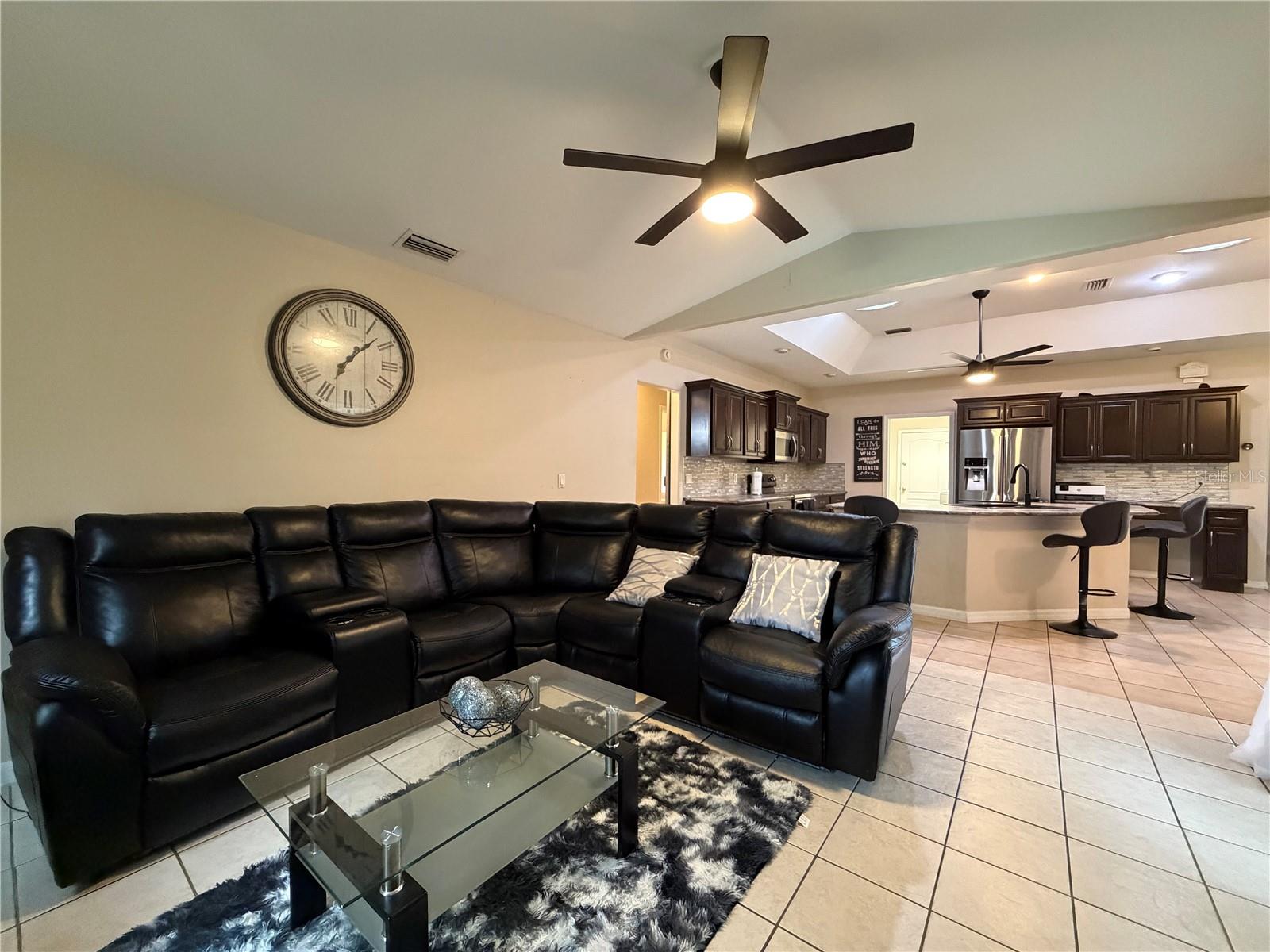 51 Fanshawe Ln Property Photo 11