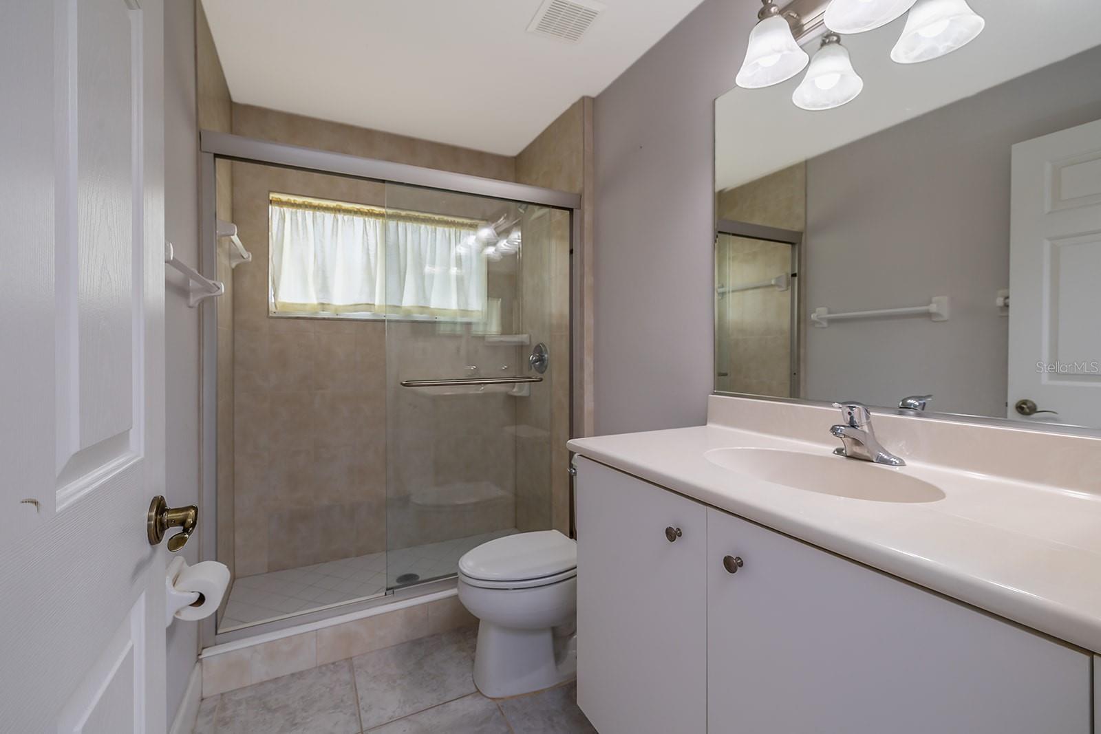 2711 John Anderson Dr Property Photo 22