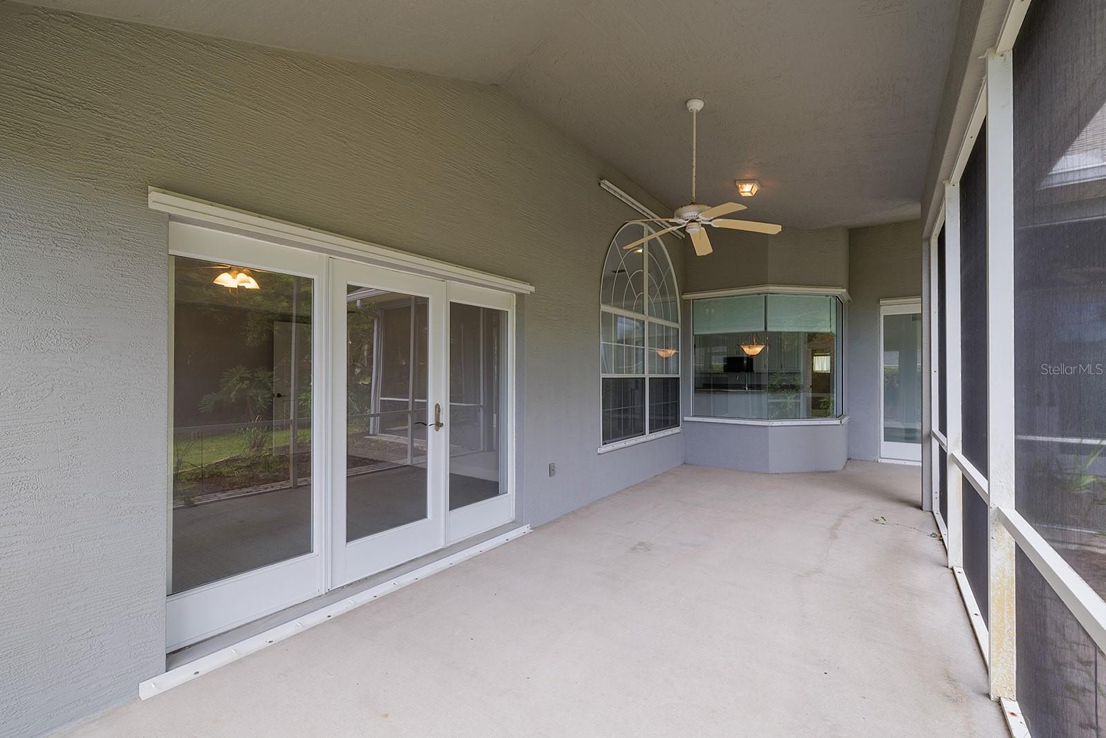 2711 John Anderson Dr Property Photo 25