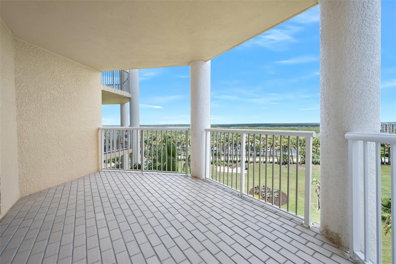 4670 Links Village Dr #b606 Property Photo 10