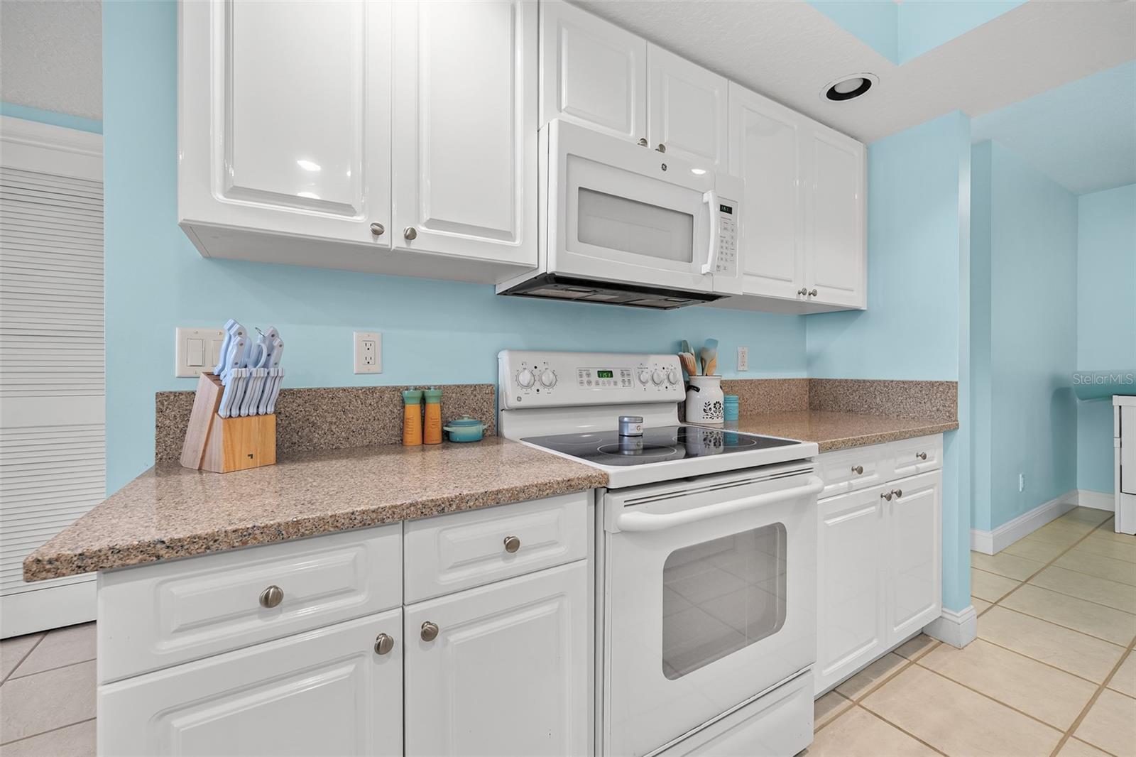 4670 Links Village Dr #b606 Property Photo 14