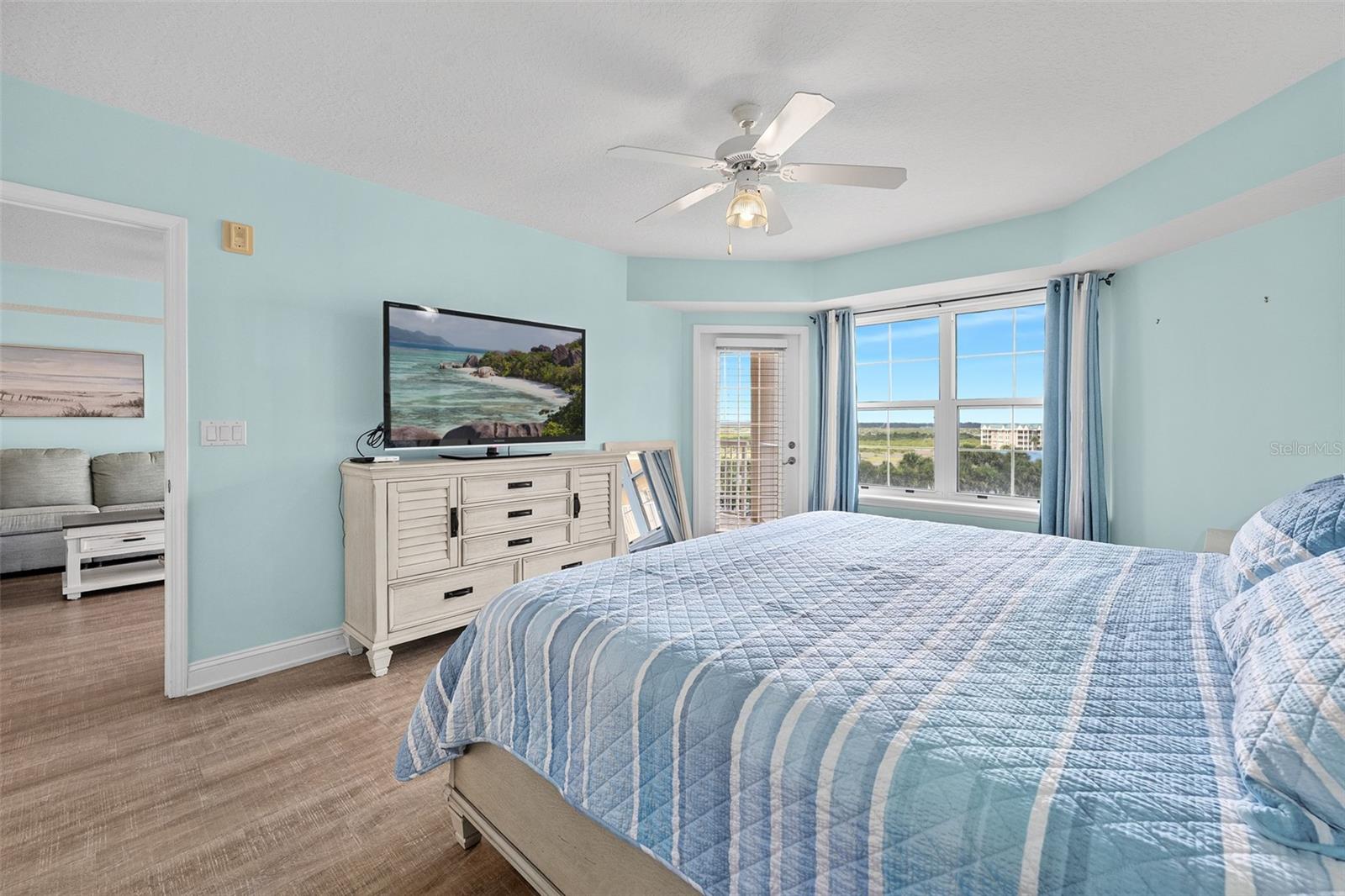 4670 Links Village Dr #b606 Property Photo 18
