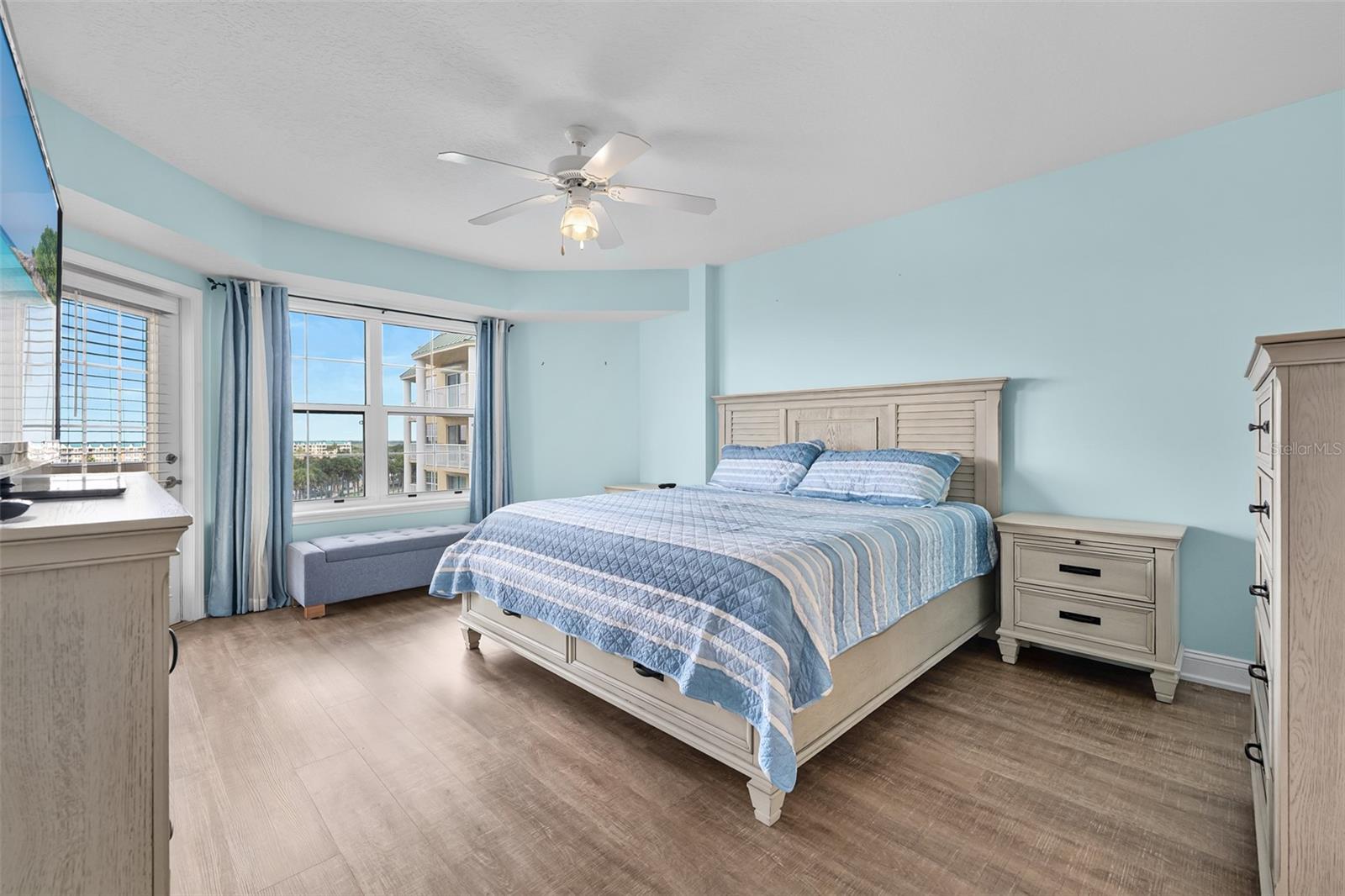 4670 Links Village Dr #b606 Property Photo 19