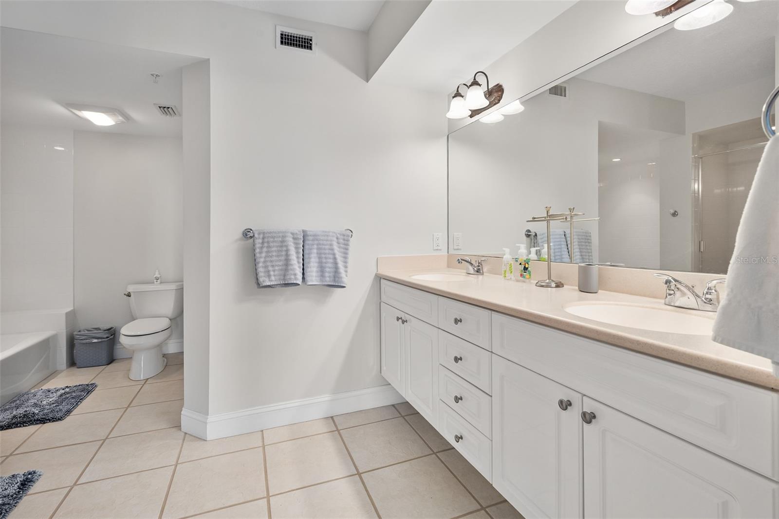 4670 Links Village Dr #b606 Property Photo 23