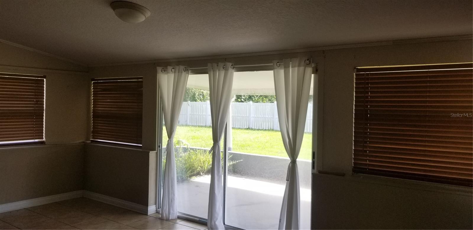 V4950768 Property Photo 6
