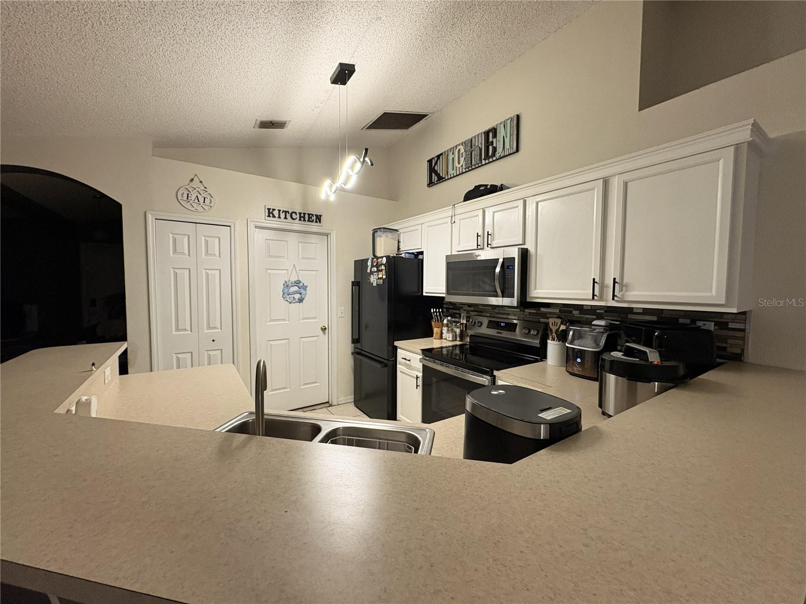 2691 India Blvd Property Photo 4