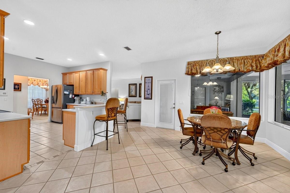 4 Lakeview Ln Property Photo 11