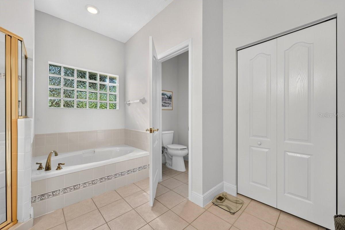 4 Lakeview Ln Property Photo 23
