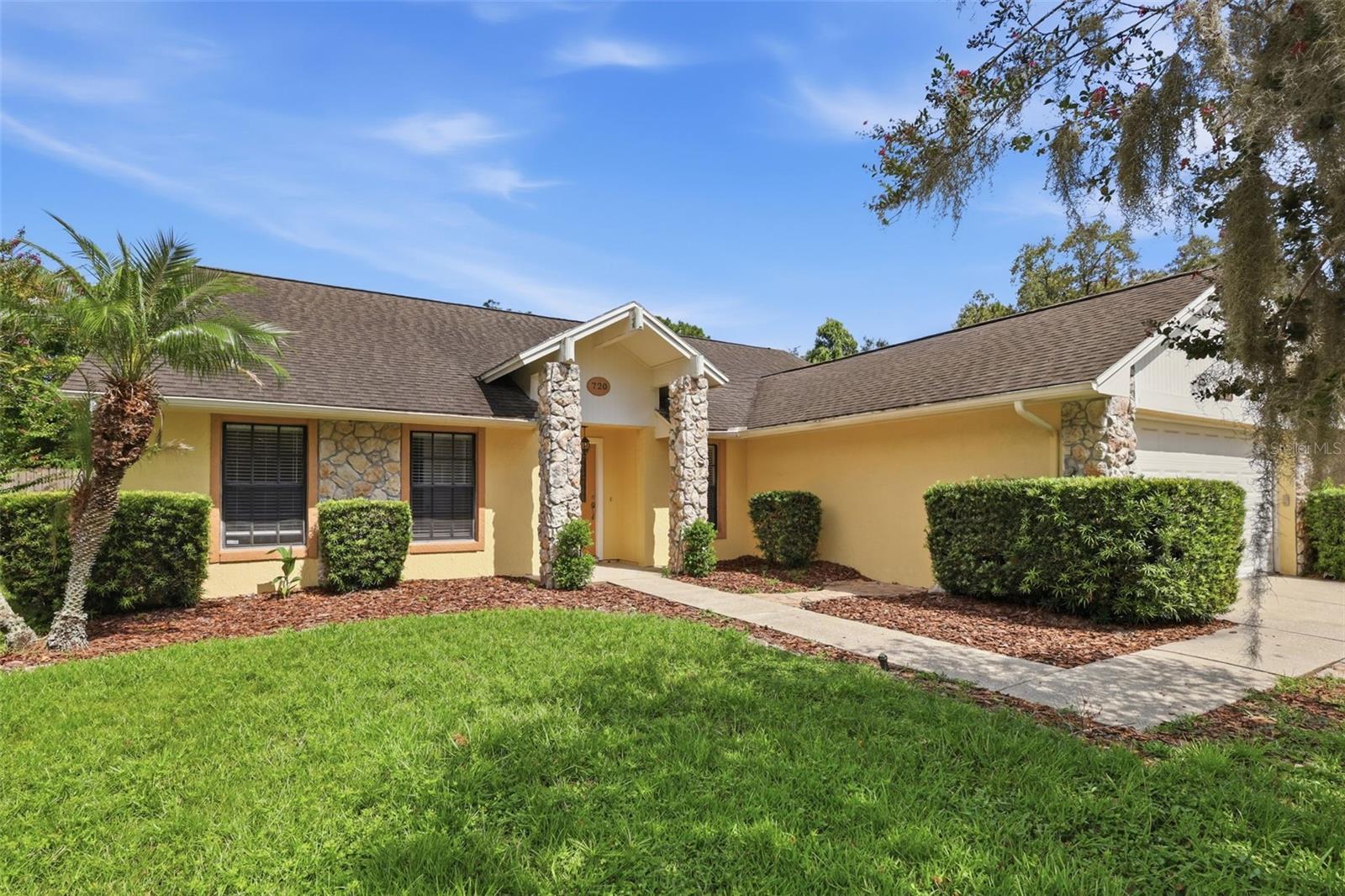 720 Tomlinson Ter Property Photo 1