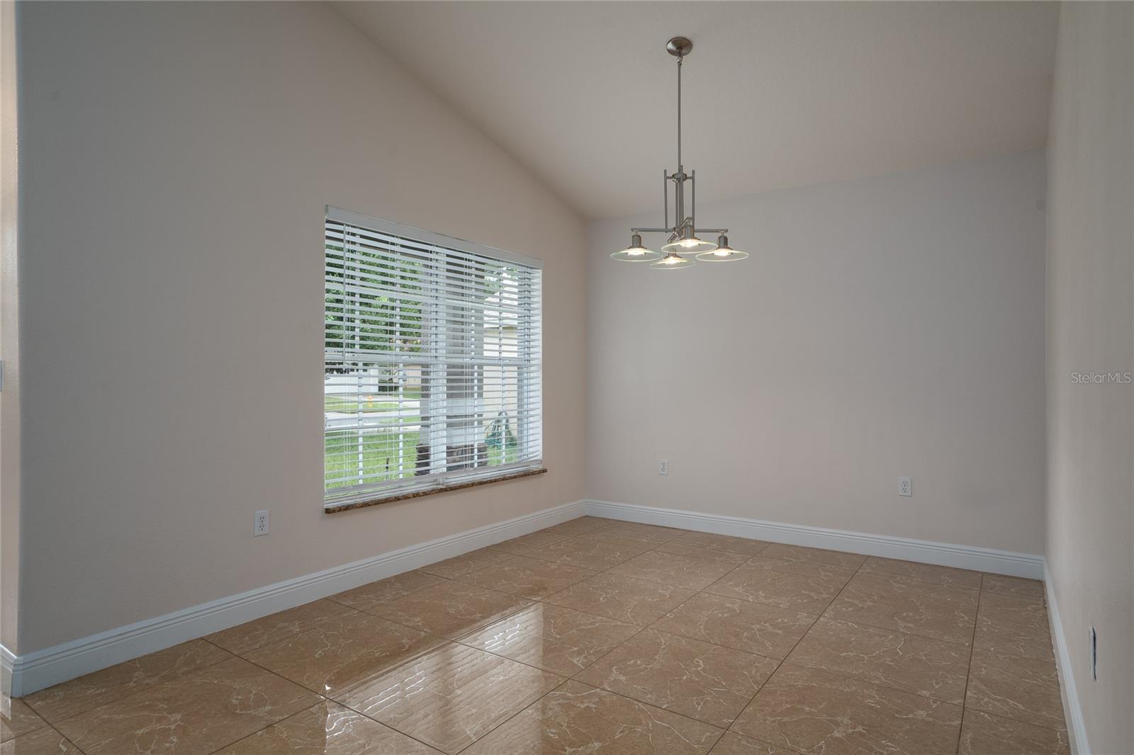 3078 Verbena Dr Property Photo 4