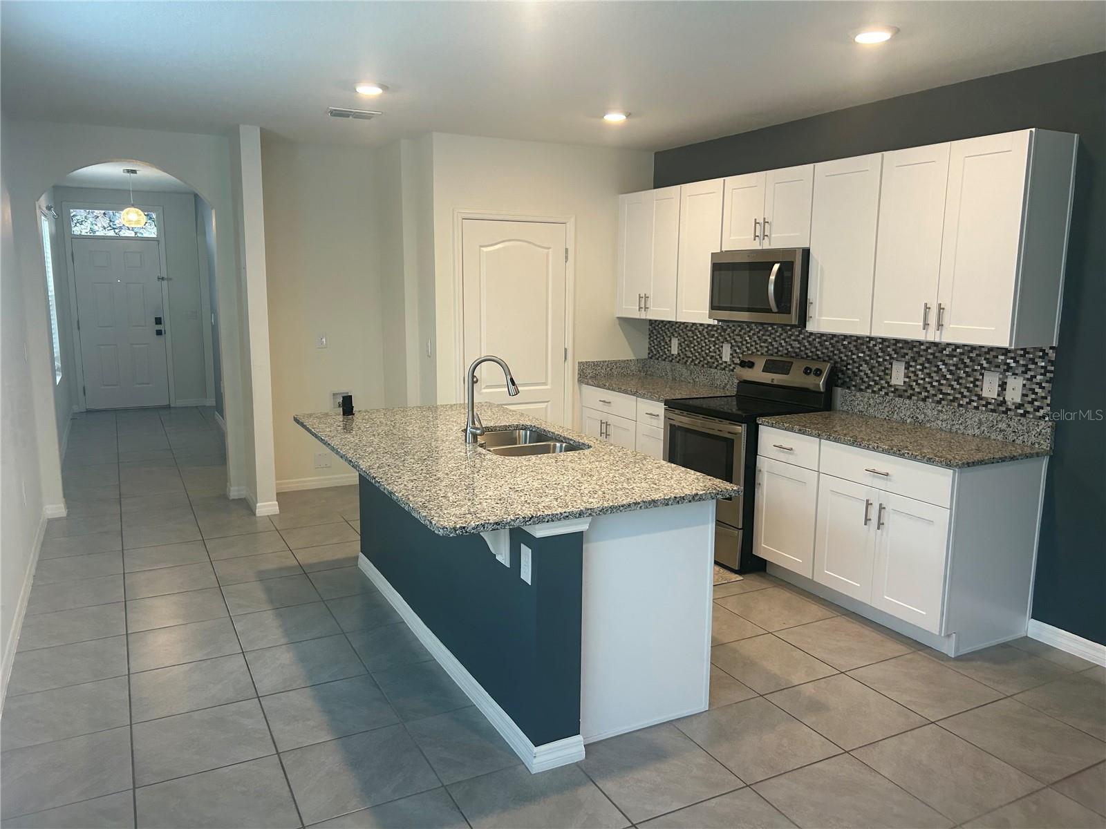 462 Liu Ln Property Photo 2