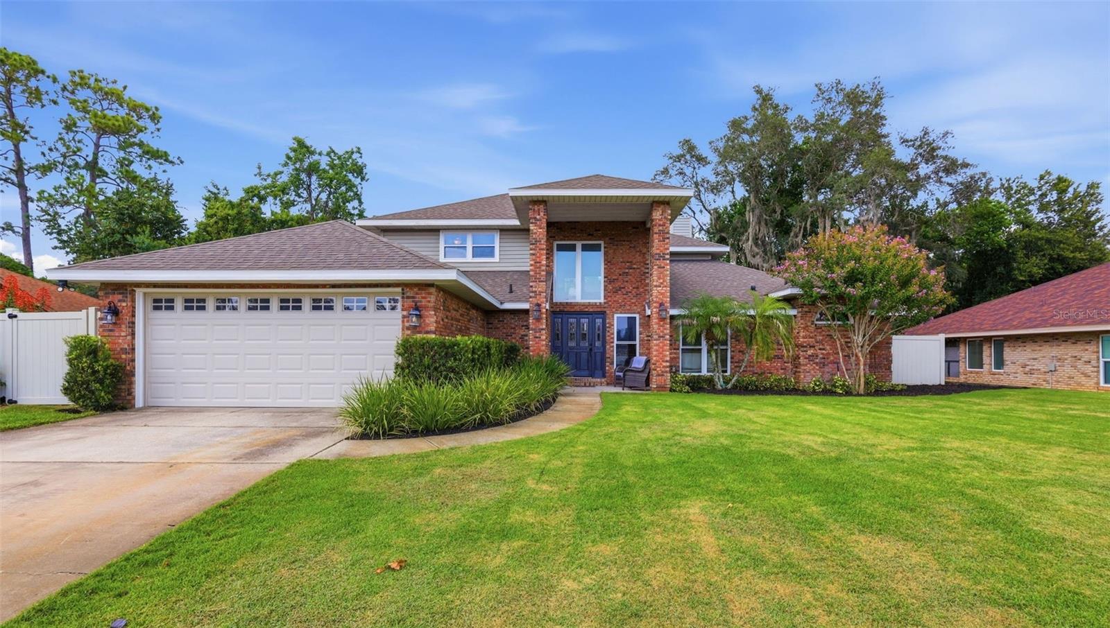 320 SONG BIRD RD
