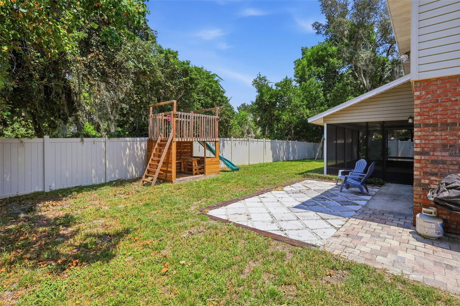 320 Song Bird Rd Property Photo 30