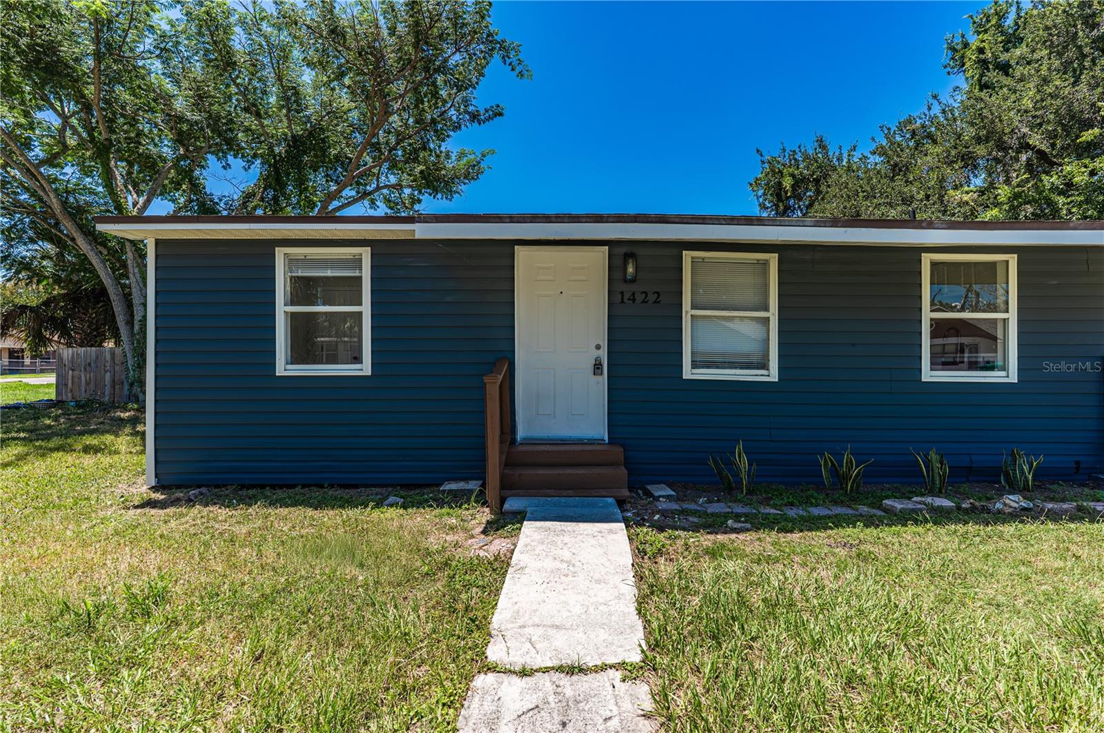 1422 Basin St Property Photo 2