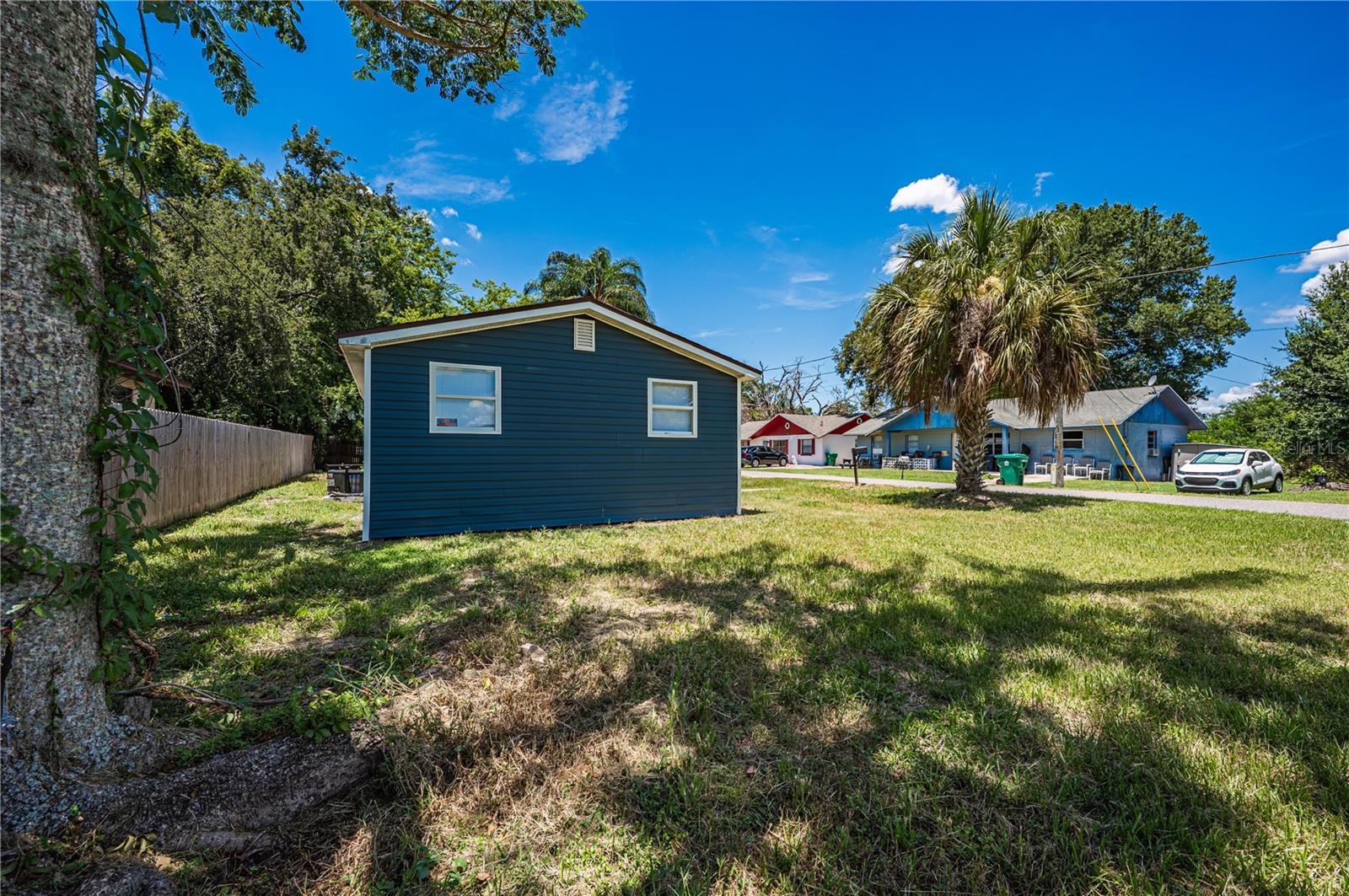 1422 Basin St Property Photo 3