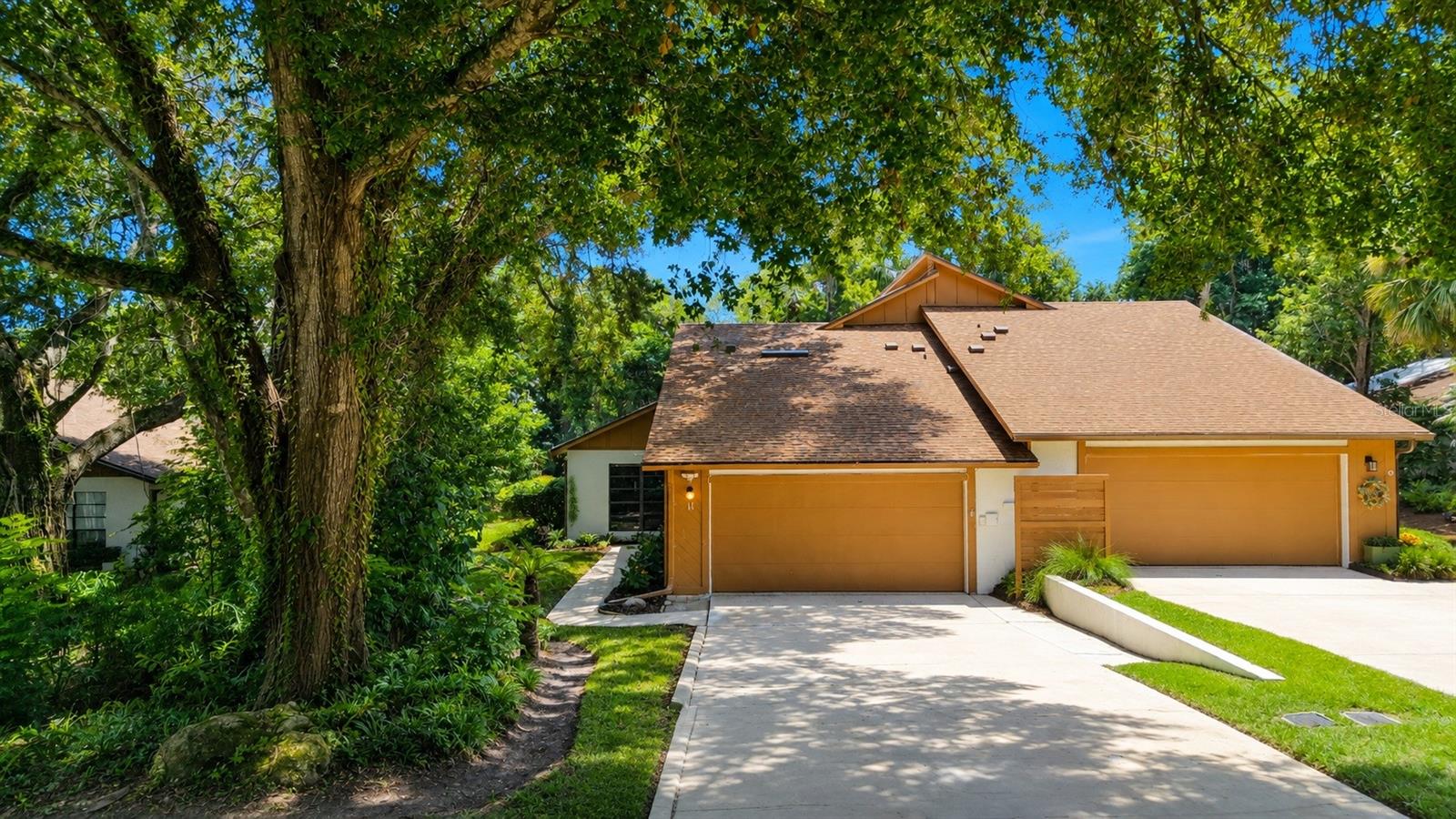 11 Indian Trl Property Photo 1