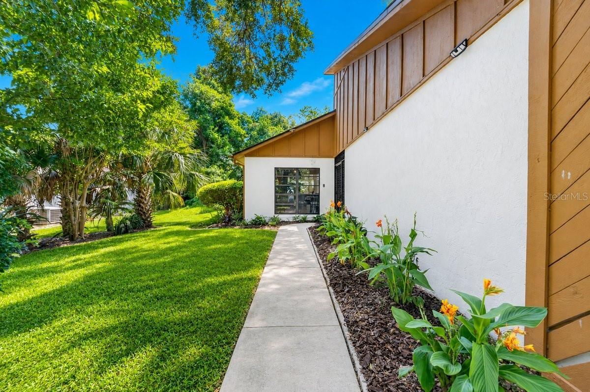 11 Indian Trl Property Photo 2