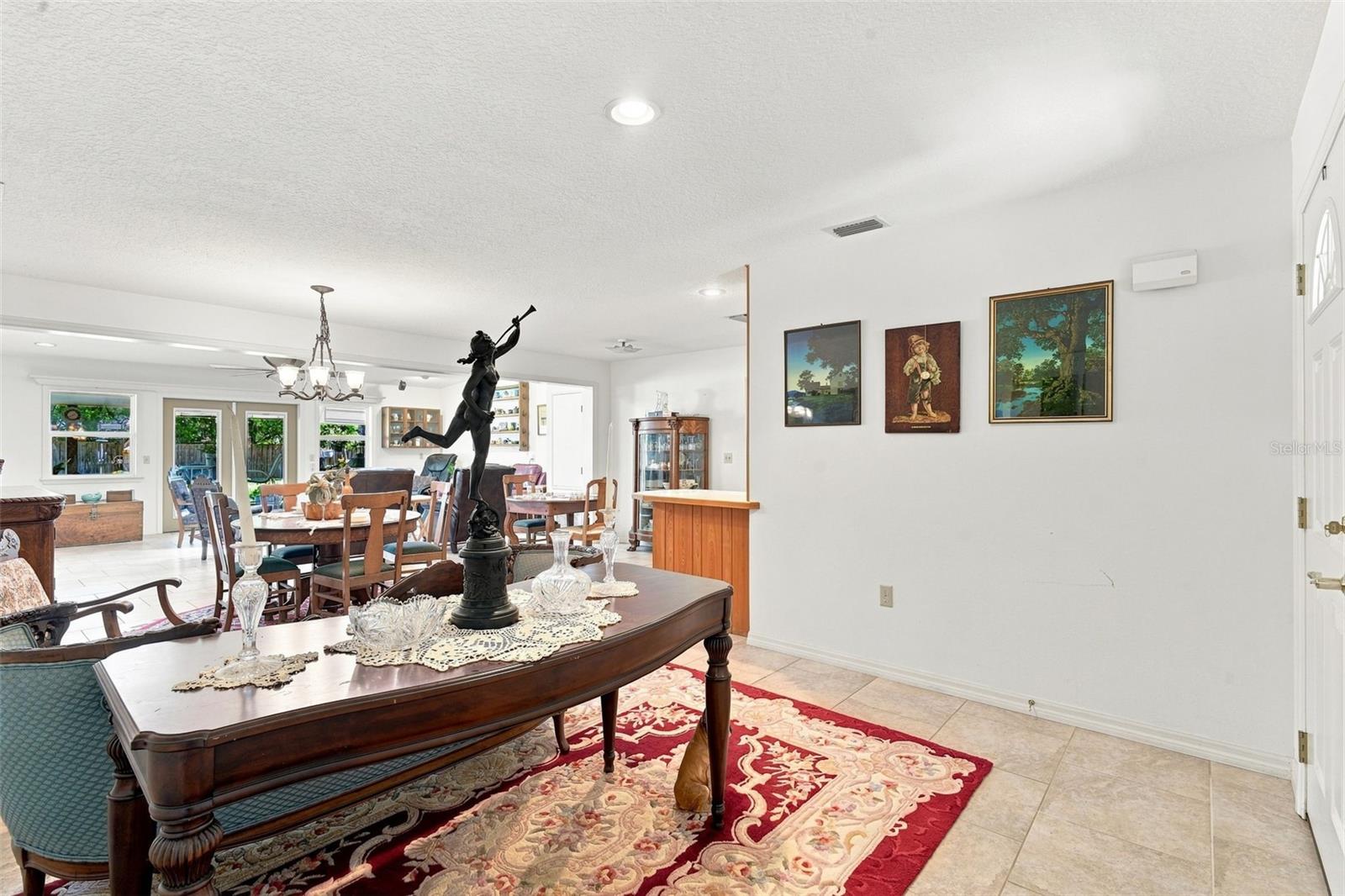 1555 Rowe Ln Property Photo 9