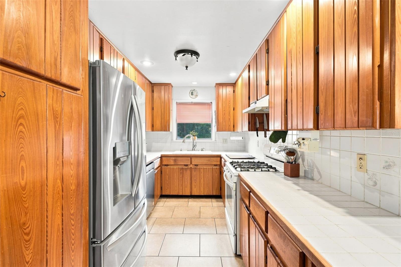 1555 Rowe Ln Property Photo 12