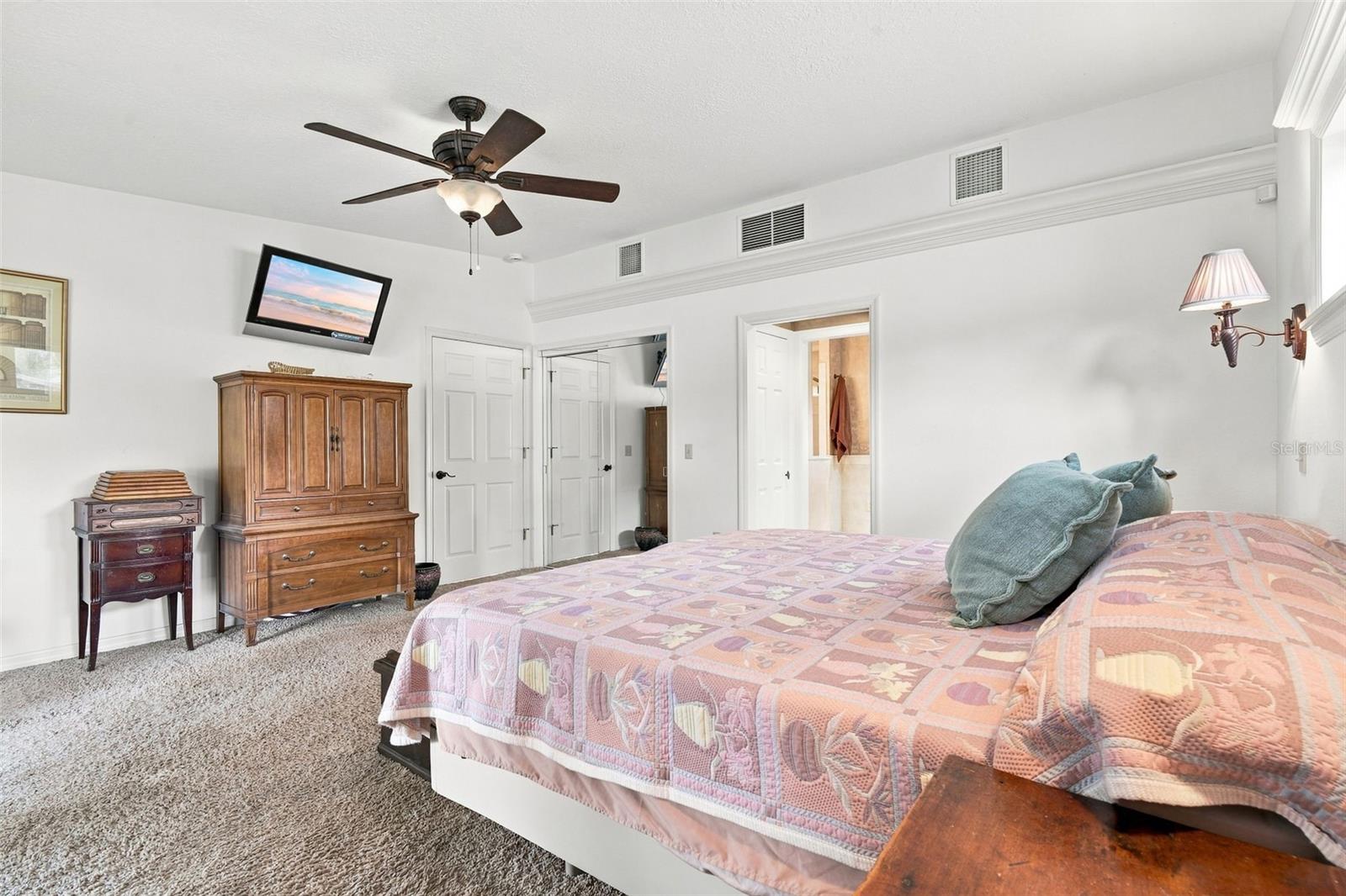 1555 Rowe Ln Property Photo 16