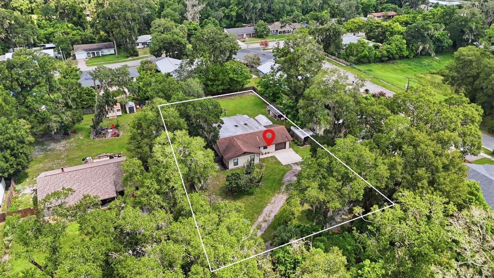 1555 Rowe Ln Property Photo 32
