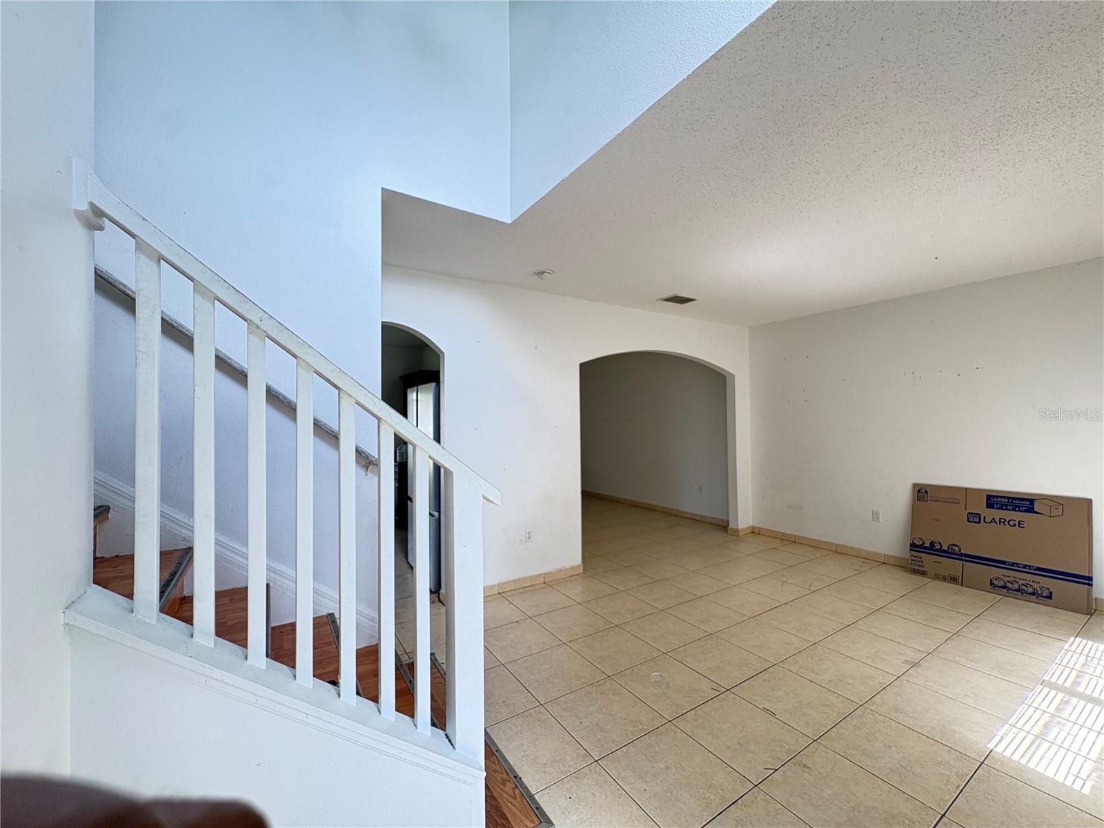 1133 Saint Tropez Ct Property Photo 4