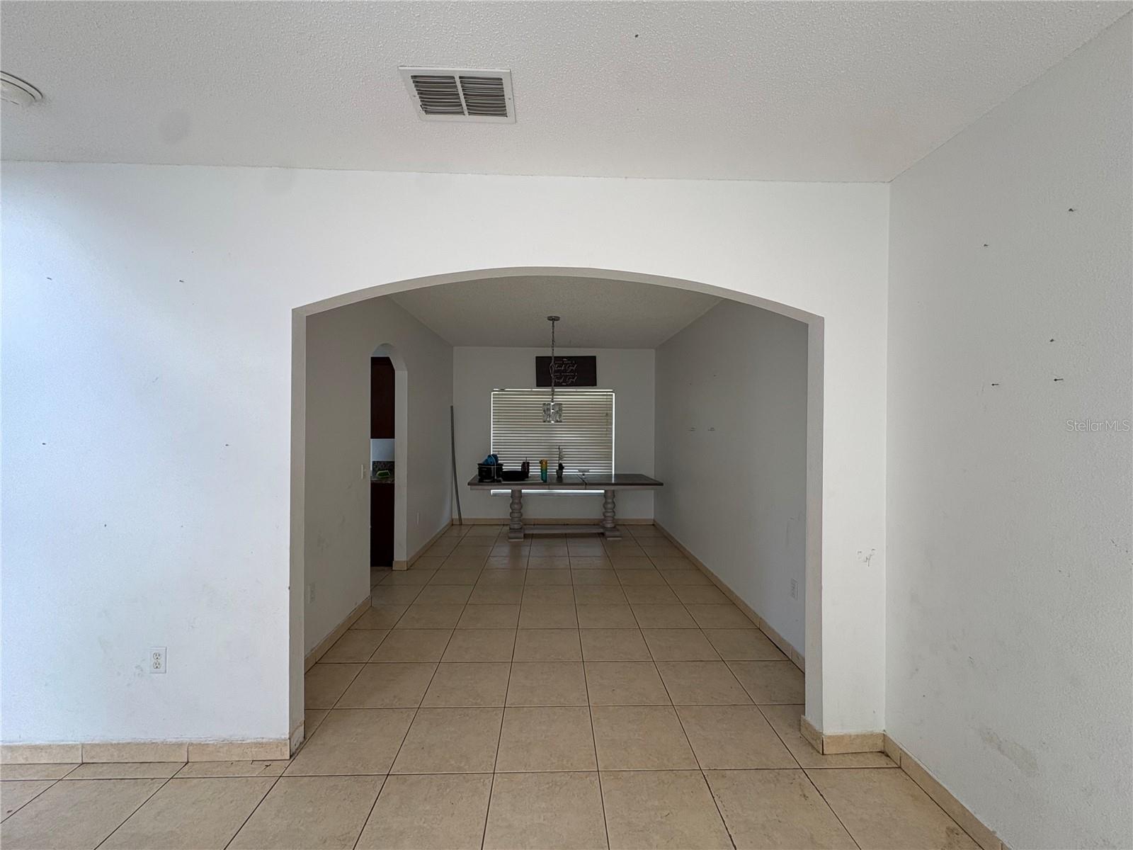 1133 Saint Tropez Ct Property Photo 5