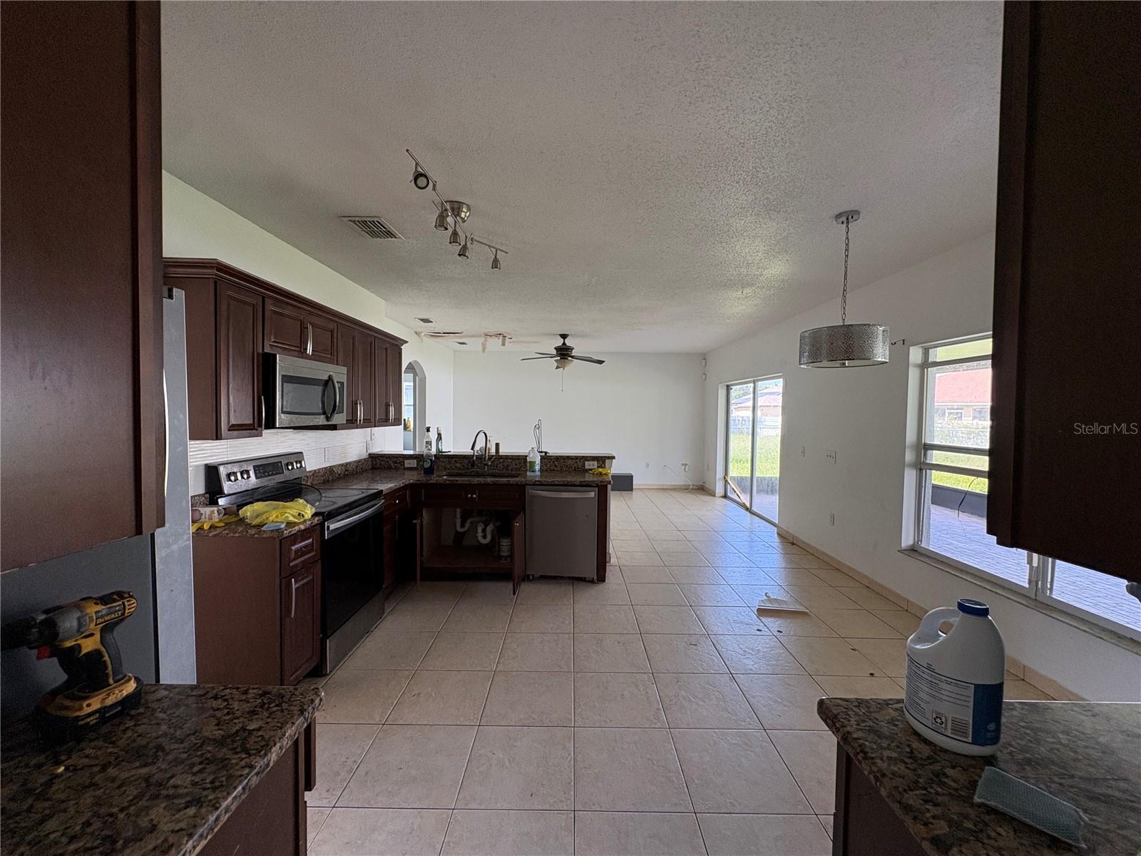 1133 Saint Tropez Ct Property Photo 6