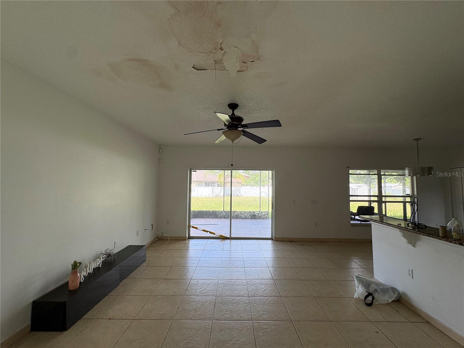 1133 Saint Tropez Ct Property Photo 8