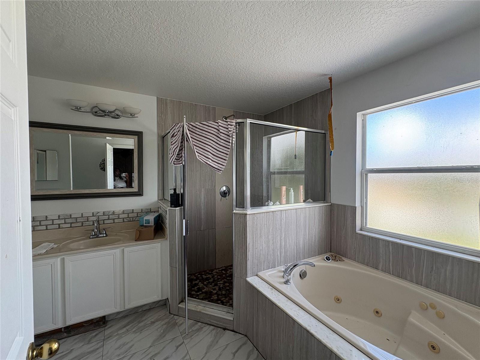 1133 Saint Tropez Ct Property Photo 13