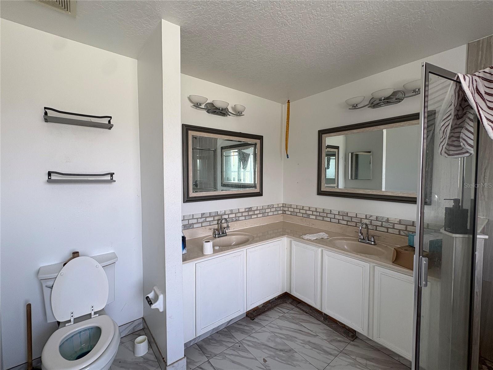 1133 Saint Tropez Ct Property Photo 14