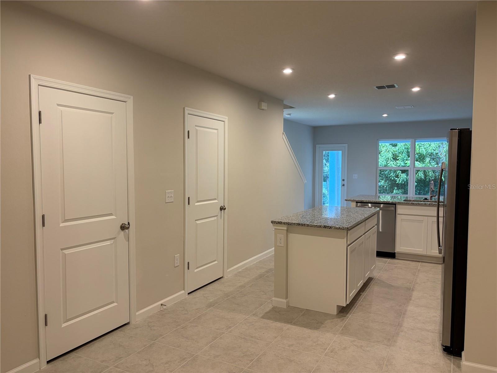 2006 Edison Pointe Blvd Property Photo 7